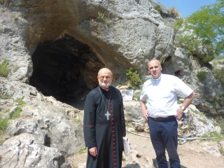 Mgr Hage et Père Peteul